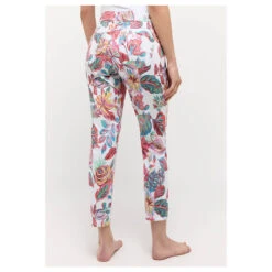 Angels Ornella 7/8 Baumwollhose Raspberry Ice Cream Leaf Print 15 Angels Ornella 7/8 Baumwollhose Raspberry Ice Cream Leaf Print -Wellensteyn Shop angels jeans ornella 7 8 raspberry ice cream 8589 model hinten