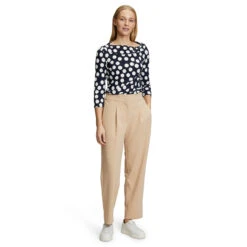 Betty Barclay 3/4 Arm Shirt Dark Blue Cream Printed 13 Betty Barclay 3/4 Arm Shirt Dark Blue Cream Printed -Wellensteyn Shop betty barclay 3 4 arm shirt kurz blau 8813 model