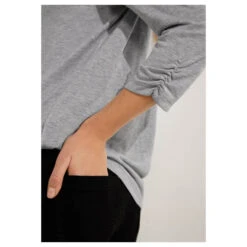 Cecil Damen 3/4 Arm Shirt Basic Glitter Mineral Grey Melange -Wellensteyn Shop cecil 3 4 arm basic glitter shirt grau 10327 model detail