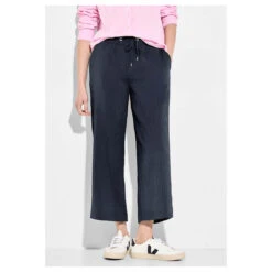 Cecil Neele Structure 7/8 Hose Universal Blue 15 Cecil Neele Structure 7/8 Hose Universal Blue -Wellensteyn Shop cecil jeans neele structure blau 15512 model front