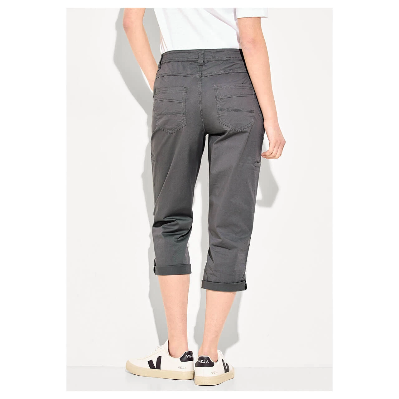 Cecil New York Capri Papertouch 3/4 Baumwollhose Soft Iron Grey 7 Cecil New York Capri Papertouch 3/4 Baumwollhose Soft Iron Grey – Bild 5