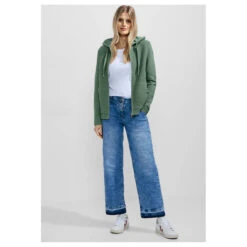 Cecil Damen Hoodie Shirtjacke Solid Raw Salvia Green -Wellensteyn Shop cecil solid jacket sweatjacke gruen 15315 model