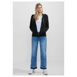 Cecil Damen Hoodie Shirtjacke Solid Black 10 Cecil Damen Hoodie Shirtjacke Solid Black -Wellensteyn Shop cecil solid jacket sweatjacke schwarz 10001 model