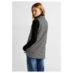 Cecil Damen Weste Jacquard Black 10 Cecil Damen Weste Jacquard Black -Wellensteyn Shop cecil weste black 20001 model hinten