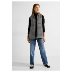 Cecil Damen Weste Jacquard Black 11 Cecil Damen Weste Jacquard Black -Wellensteyn Shop cecil weste black 20001 model vorne