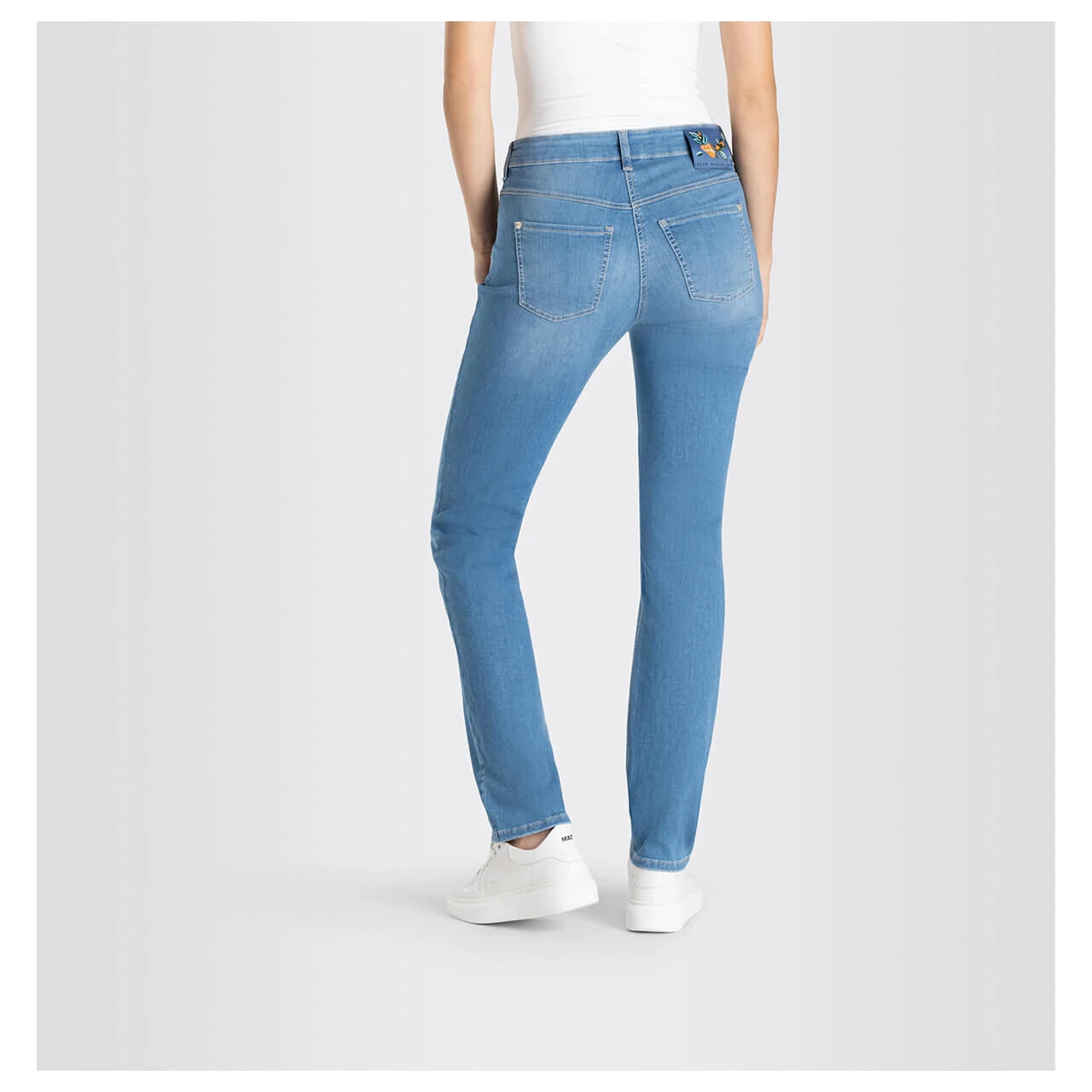 MAC Dream Jeans Simple Blue Washed Wonderlight 10 MAC Dream Jeans Simple Blue Washed Wonderlight – Bild 8