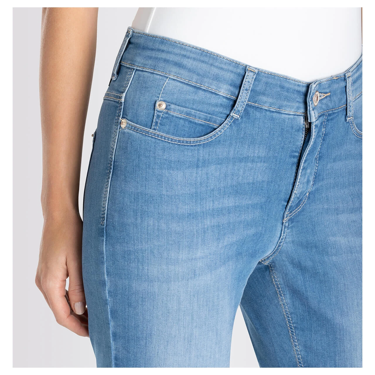 MAC Dream Jeans Simple Blue Washed Wonderlight 12 MAC Dream Jeans Simple Blue Washed Wonderlight – Bild 10