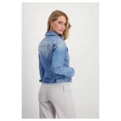 Monari Damen Jeansjacke Bleached Blue Fringe 11 Monari Damen Jeansjacke Bleached Blue Fringe -Wellensteyn Shop monari jacke blau 750 model hinten