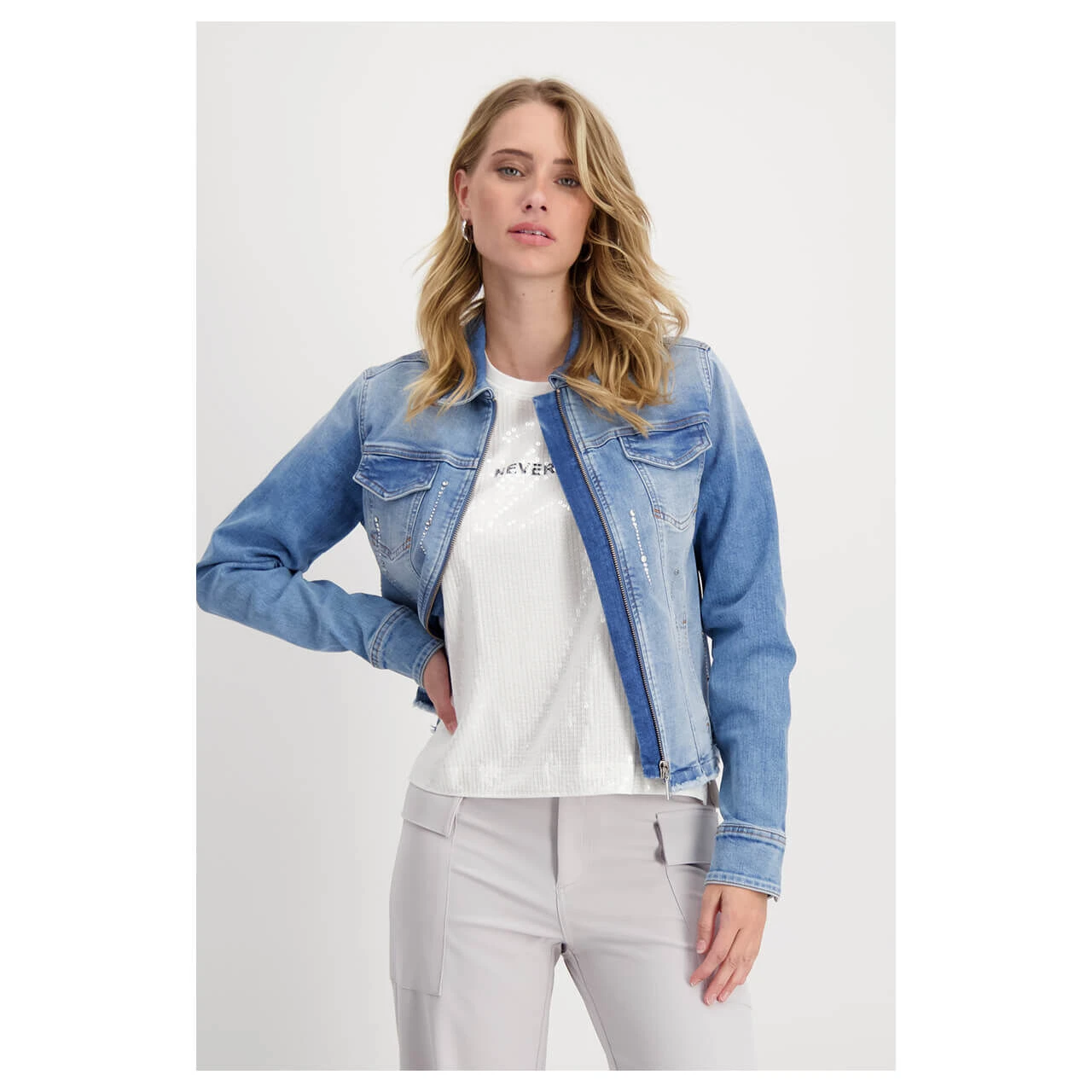 Monari Damen Jeansjacke Bleached Blue Fringe 4 Monari Damen Jeansjacke Bleached Blue Fringe – Bild 2