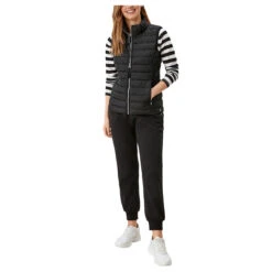 S.Oliver Damen Weste Black -Wellensteyn Shop s oliver weste schwarz 9999 ansicht model vorne