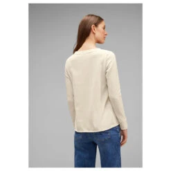 Street One Damen Sweatshirt Big Cord Structure Smooth Sand Beige -Wellensteyn Shop street one big cord structure langarmshirt beige 15437 model hinten