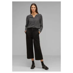 Street One Damen Langarm Bluse Bamika Black Printed 10 Street One Damen Langarm Bluse Bamika Black Printed -Wellensteyn Shop street one bluse bamika print schwarz 30001 model vorne