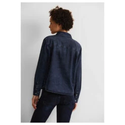 Street One Damen Langarm Jeansbluse Blue Soft Washed -Wellensteyn Shop street one denim blouse jeansbluse blue soft wash 15688 model hinten