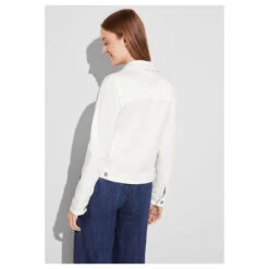 Street One Damen Jeansjacke White Soft Washed -Wellensteyn Shop street one denim jacket jeansjacke optic white 15721 model hinten