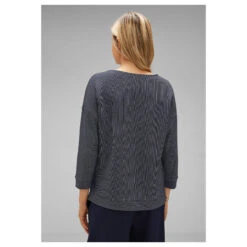 Street One 3/4 Arm Shirt Diagonal Rib Stripes Deep Blue -Wellensteyn Shop street one diagonal rib stripe shirt schwarz 21238 ansicht model hinten