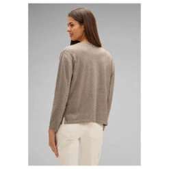 Street One Damen Strickjacke Short Open Cardigan Bleached Sand Melange -Wellensteyn Shop street one short open cardigan beige 14960 ansicht model hinten