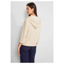 Street One Damen 3/4 Arm Hoodie Shirtjacke Silk Look Lucid White -Wellensteyn Shop street one silk look hoody jacket sweatjacke 14451 model hinten