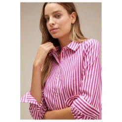 Street One Damen Langarm Bluse Striped Office Bright Cozy Pink -Wellensteyn Shop street one striped office blouse hemdbluse rosa 25463 model detail
